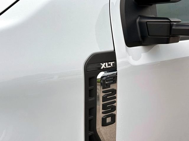 Used 2024 White Ford XLT image 9