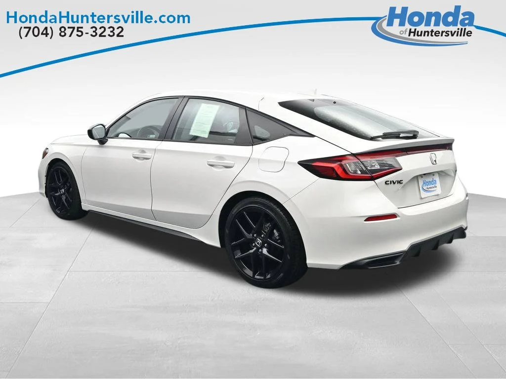 Used 2026 Platinum White Pearl Honda FWD Sport image 6