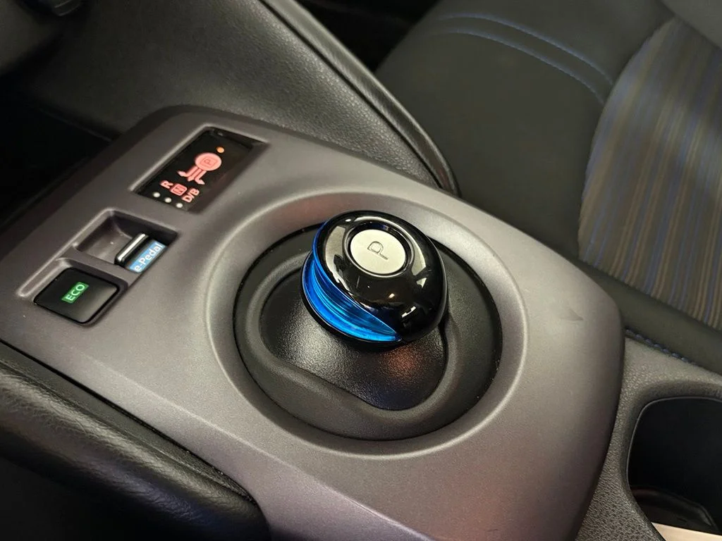 Used 2025 Gray Nissan S image 33