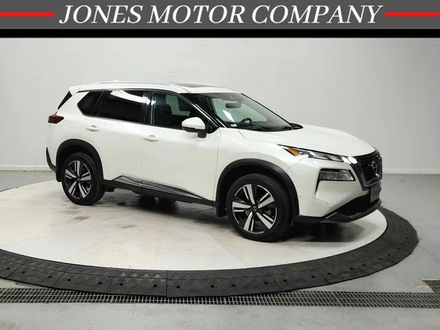 Pre-Owned 2023 Nissan Rogue SL