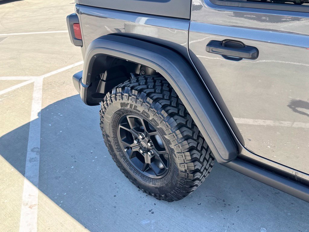 Used 2025 Crystal Metallic Jeep Willys image 25