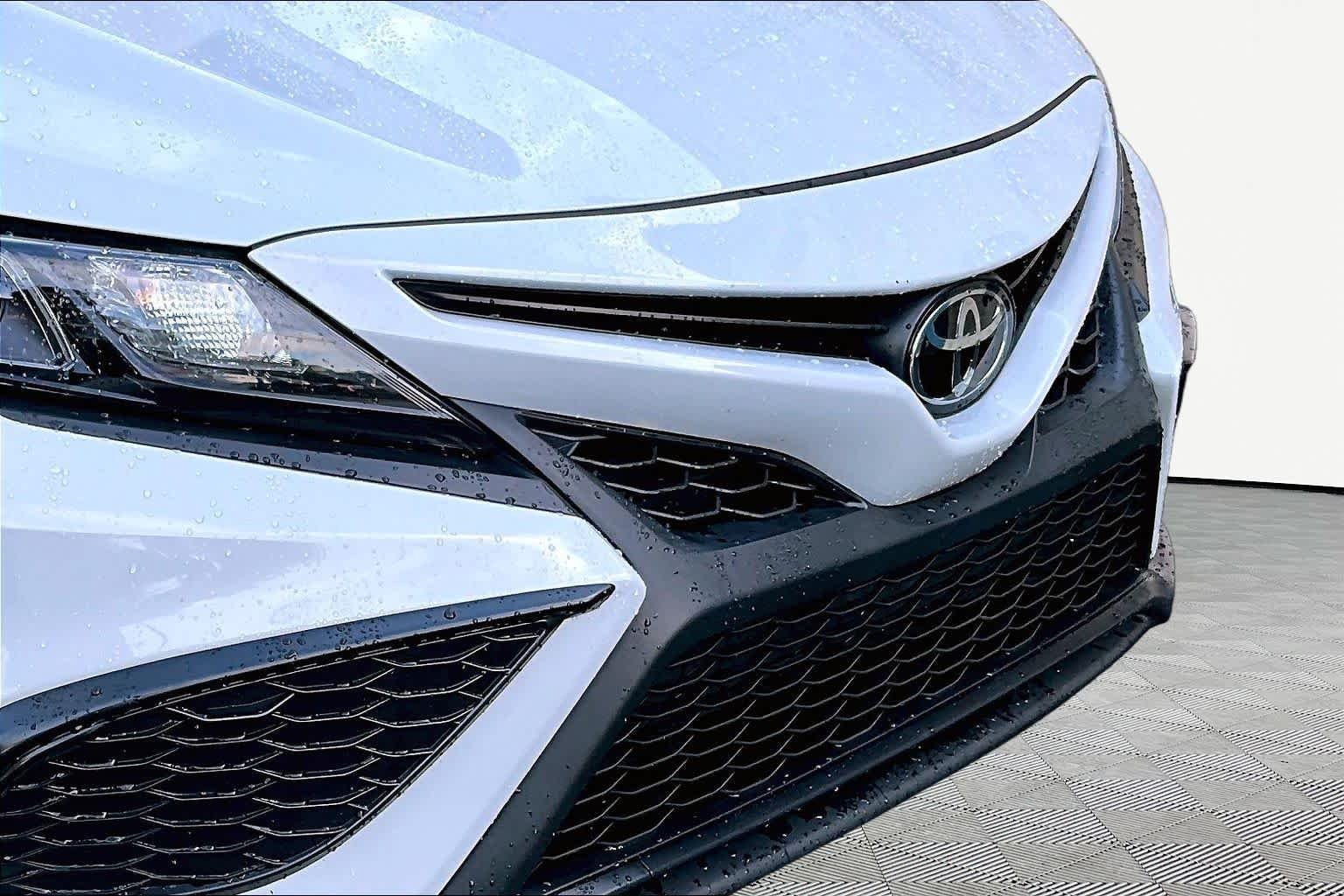 Used 2024 Ice Edge Toyota SE image 30