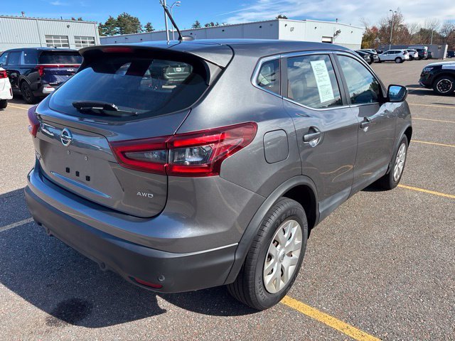 Certified Used 2020 Gun Metallic Nissan S image 5