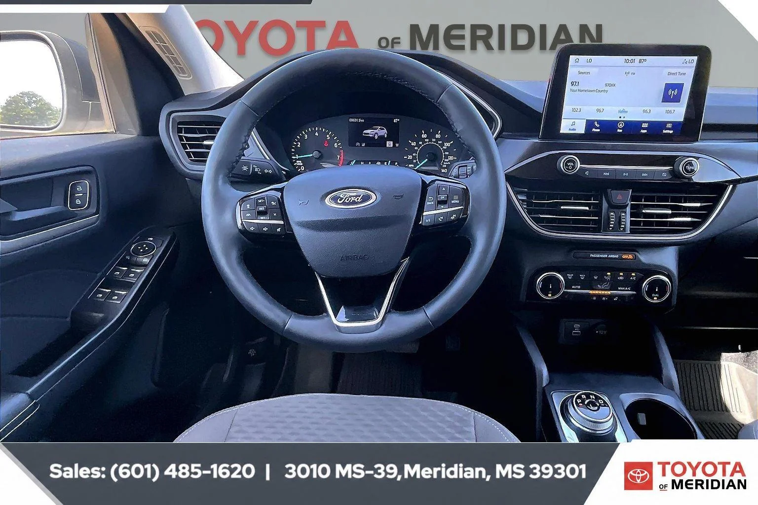 Used 2022 Oxford White Ford SE image 5