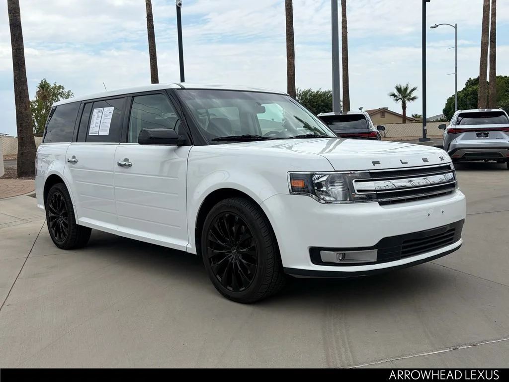 Used 2019 White Ford SEL image 8