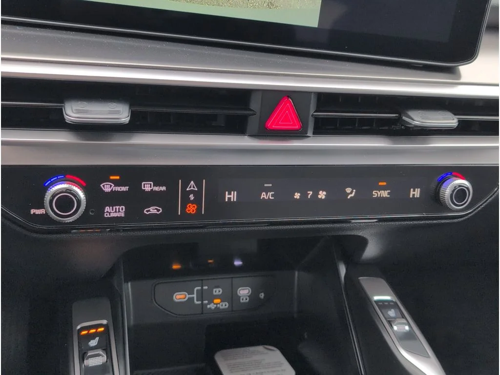 New 2026 Wolf Gray Kia S image 16
