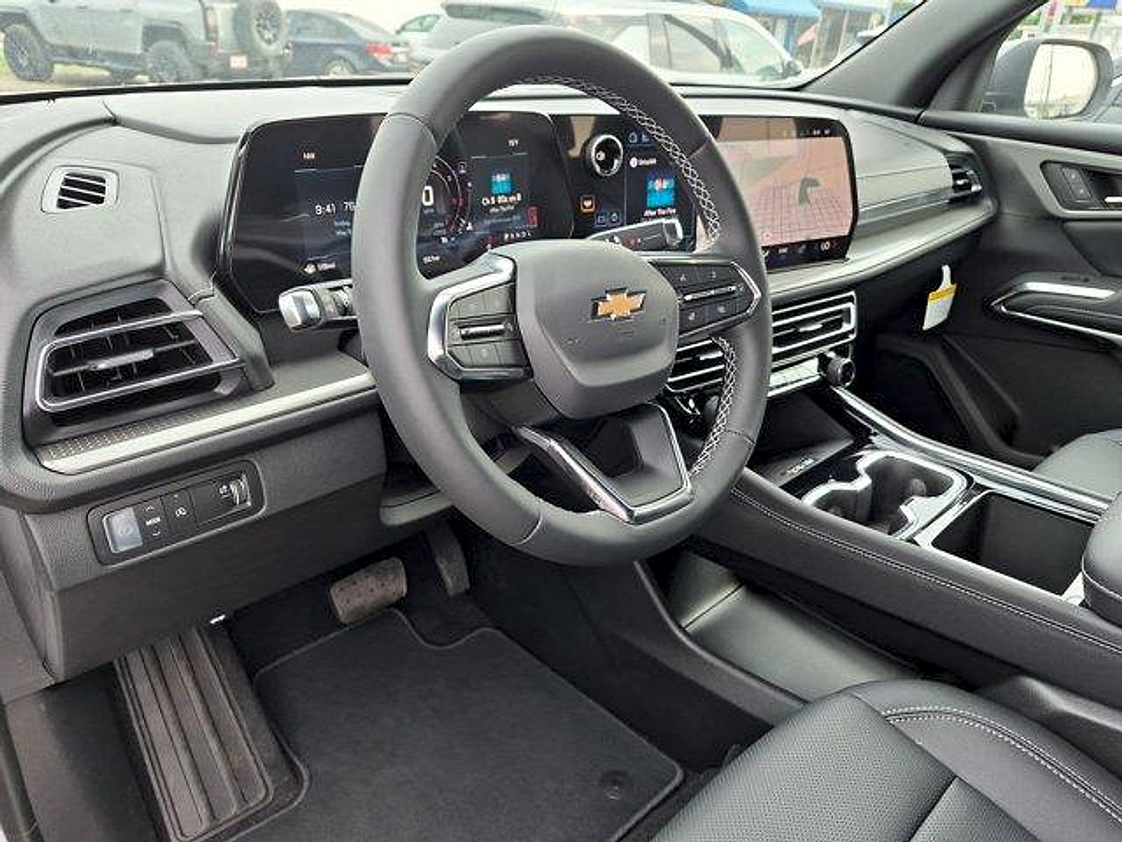 2026 Chevrolet Traverse LT - Photo 10