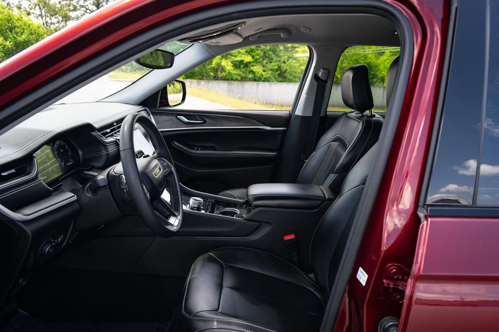 Used 2023 Red Jeep Limited image 14
