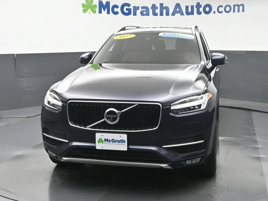 Used 2017 Blue Volvo T6 Momentum image 25