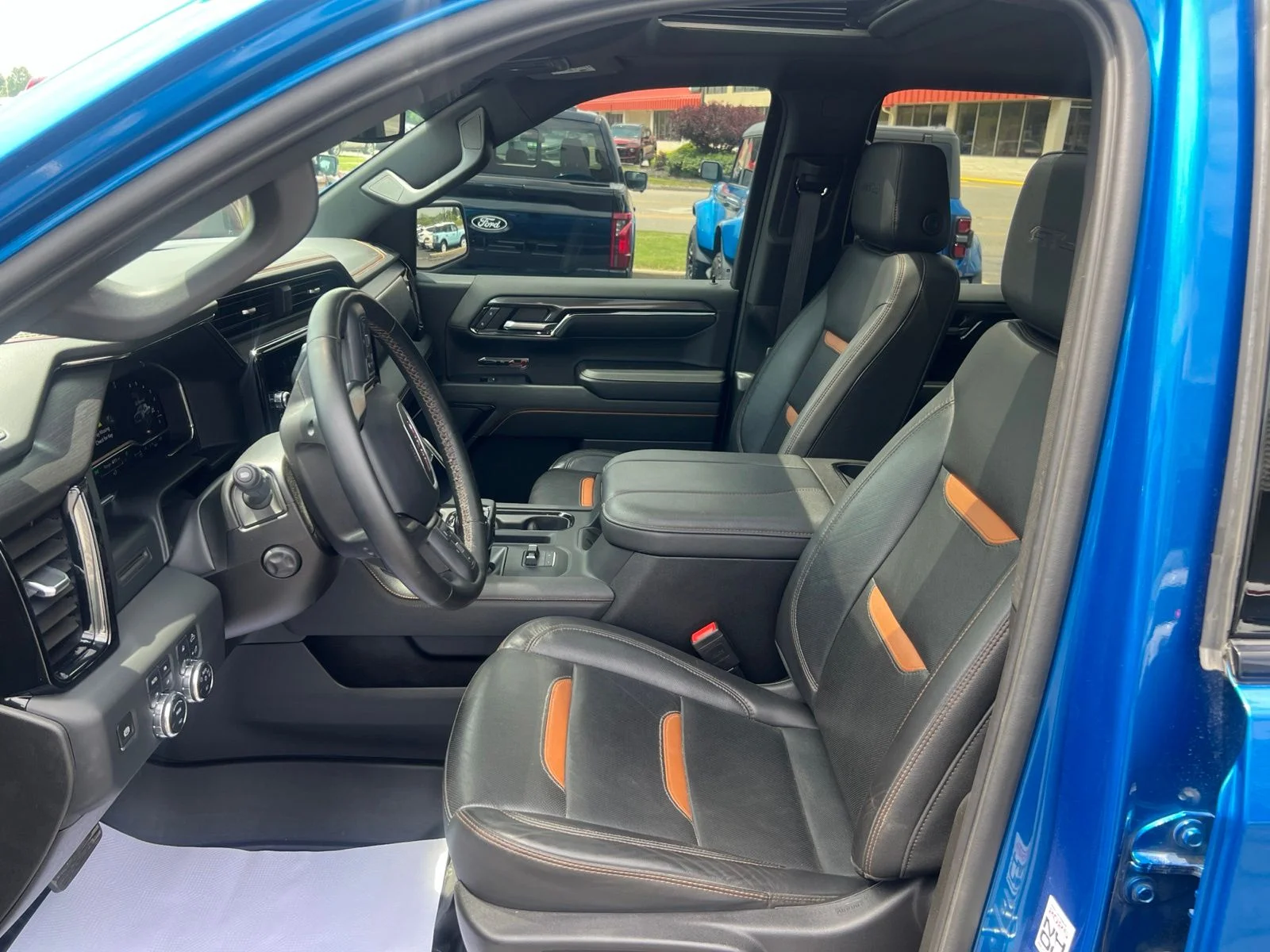 Used 2024 Blue Metallic GMC AT4 image 23