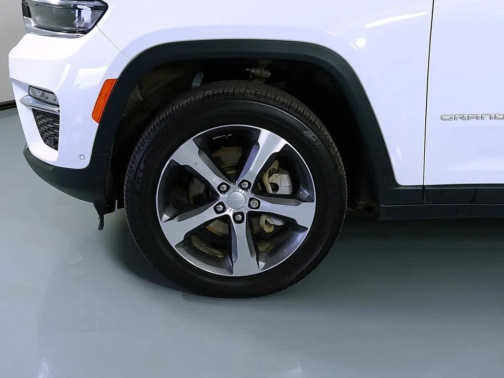 2025 Jeep Grand Cherokee Limited - Photo 9