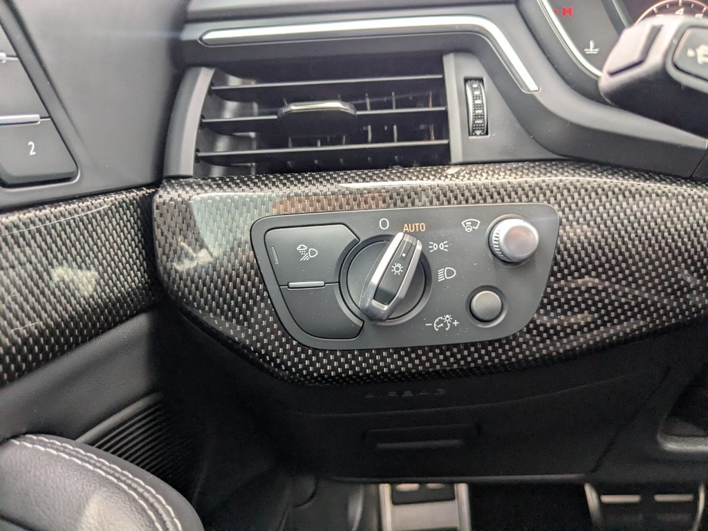 Used 2019  Audi Prestige image 21