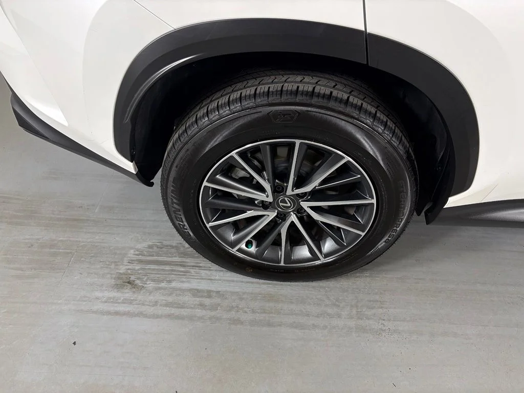 Used 2024 White Lexus 350 Premium image 14