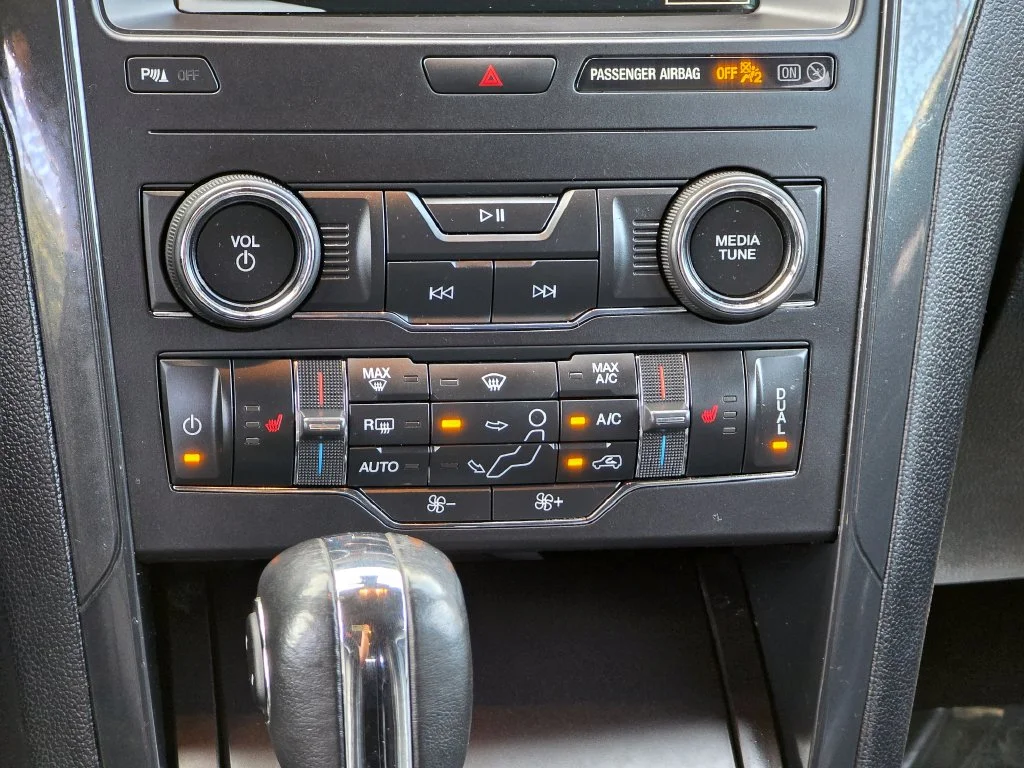Used 2019 Red Ford XLT image 36