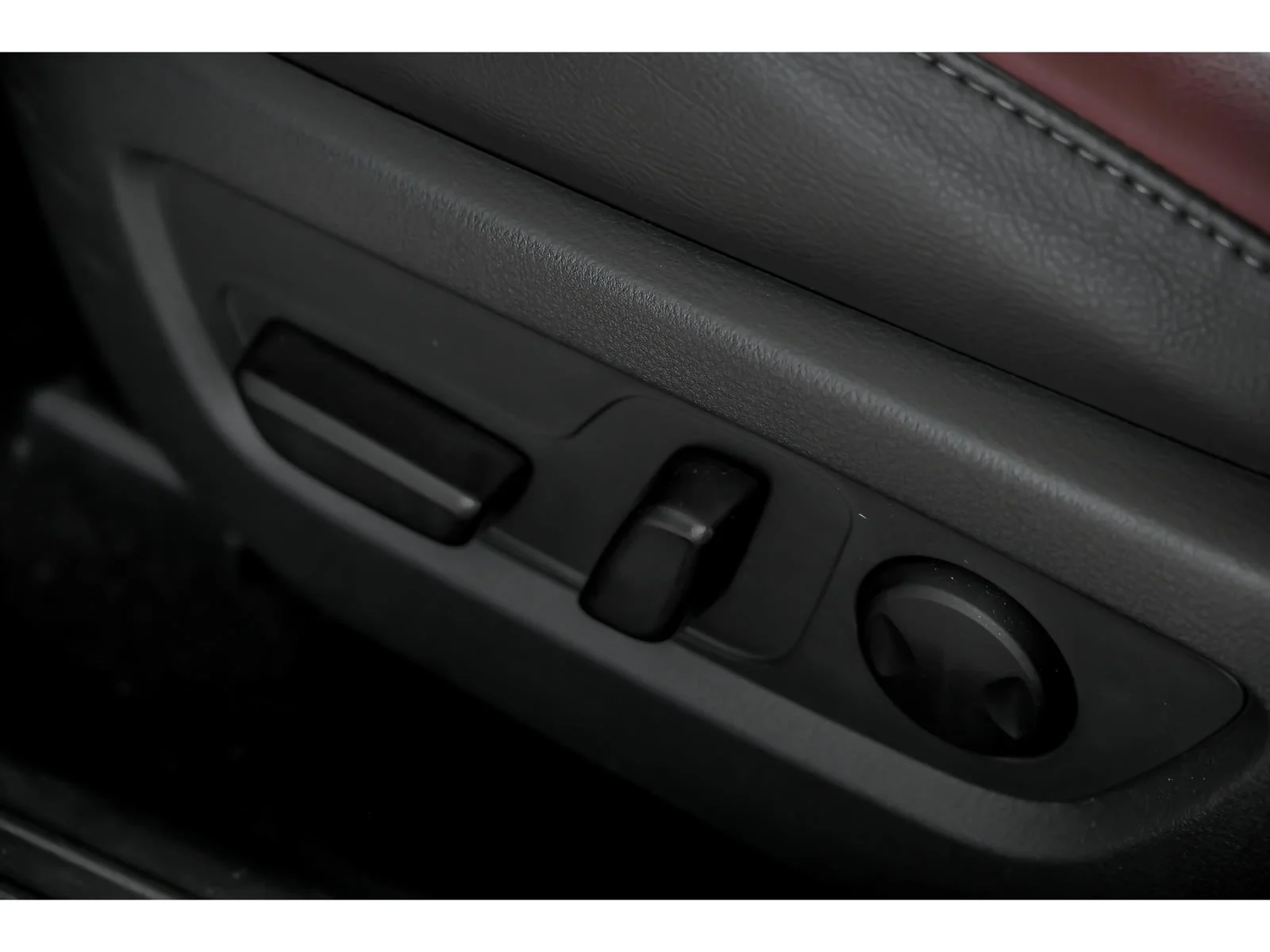 Used 2025 Gray Mazda Premium Plus image 16