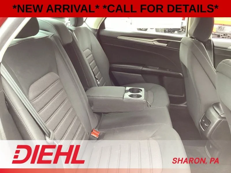 Used 2020 Red Ford SE image 13