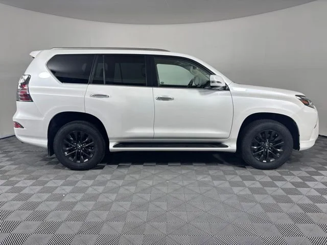 Used 2023 White Lexus GX 460 Premium image 38