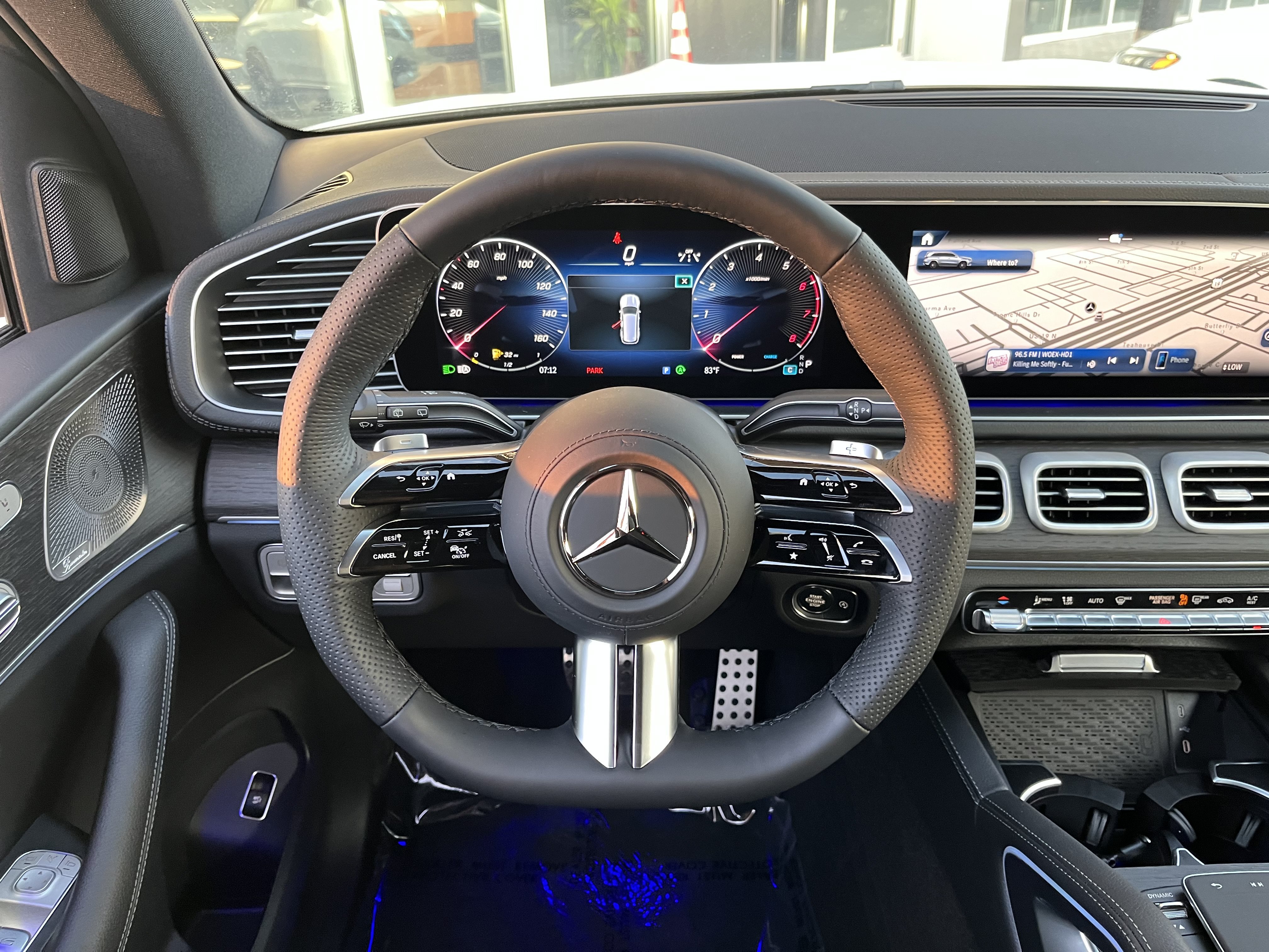 New 2026 MOONLIGHT WHITE Mercedes-Benz GLS 450 image 18