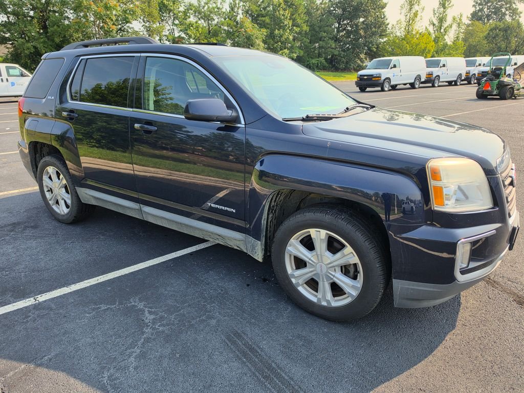 Used 2017 Blue GMC SLE-2 image 2