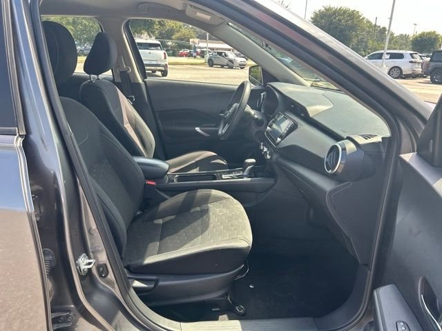Used 2023 Gray Nissan SV image 13