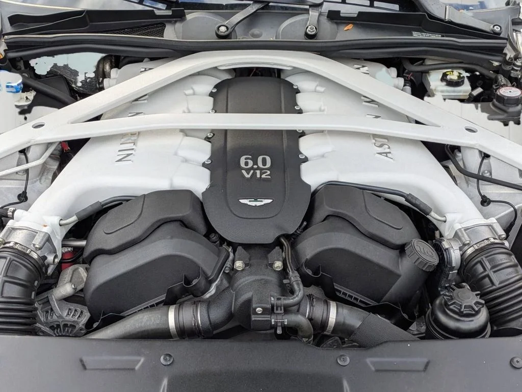 2015 Aston Martin Rapide S - Photo 16