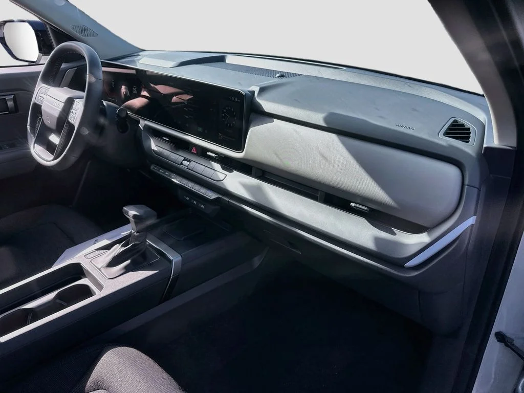 New 2027 Ivory Silver Kia S image 25