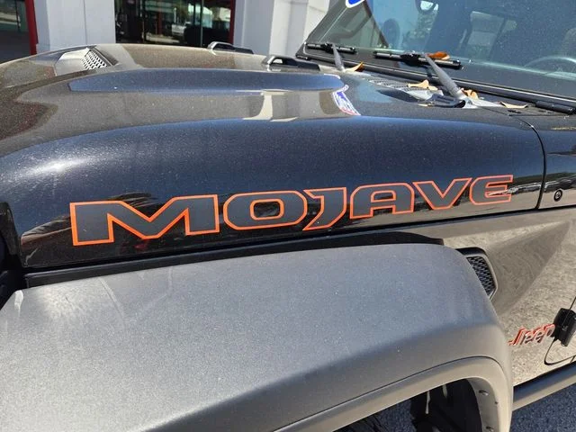 Used 2023 Black Jeep Mojave image 3
