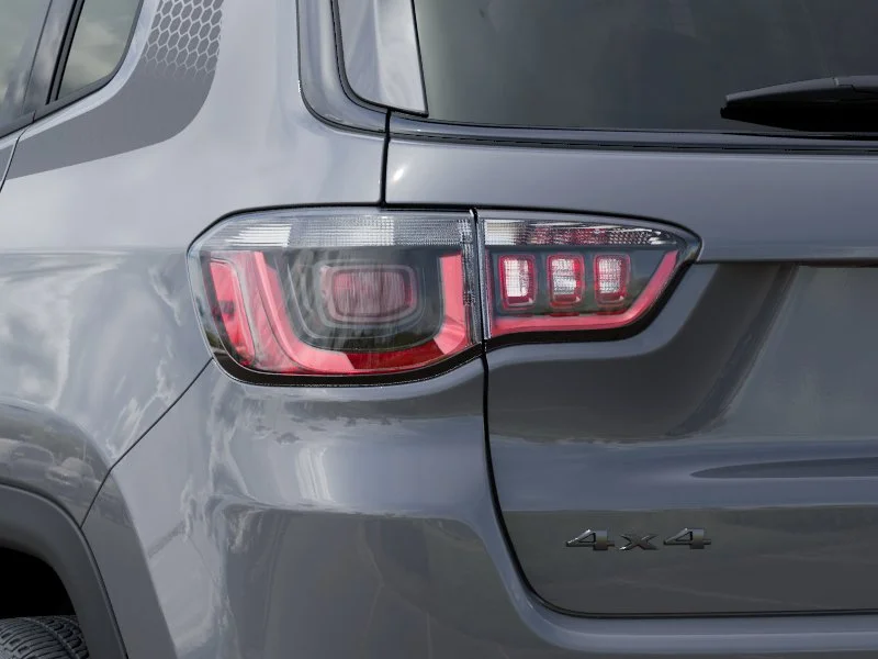 New 2026 Sting-Gray Clear-Coat Exterior Paint Jeep Latitude image 5