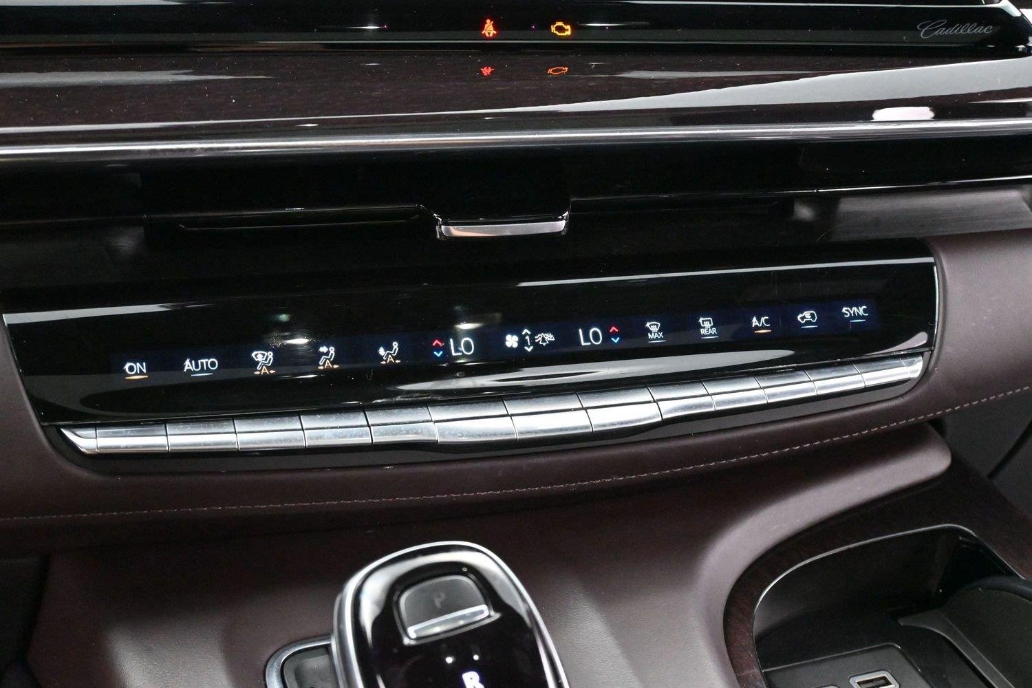Used 2021 Crystal White Tricoat Cadillac Sport Platinum image 28