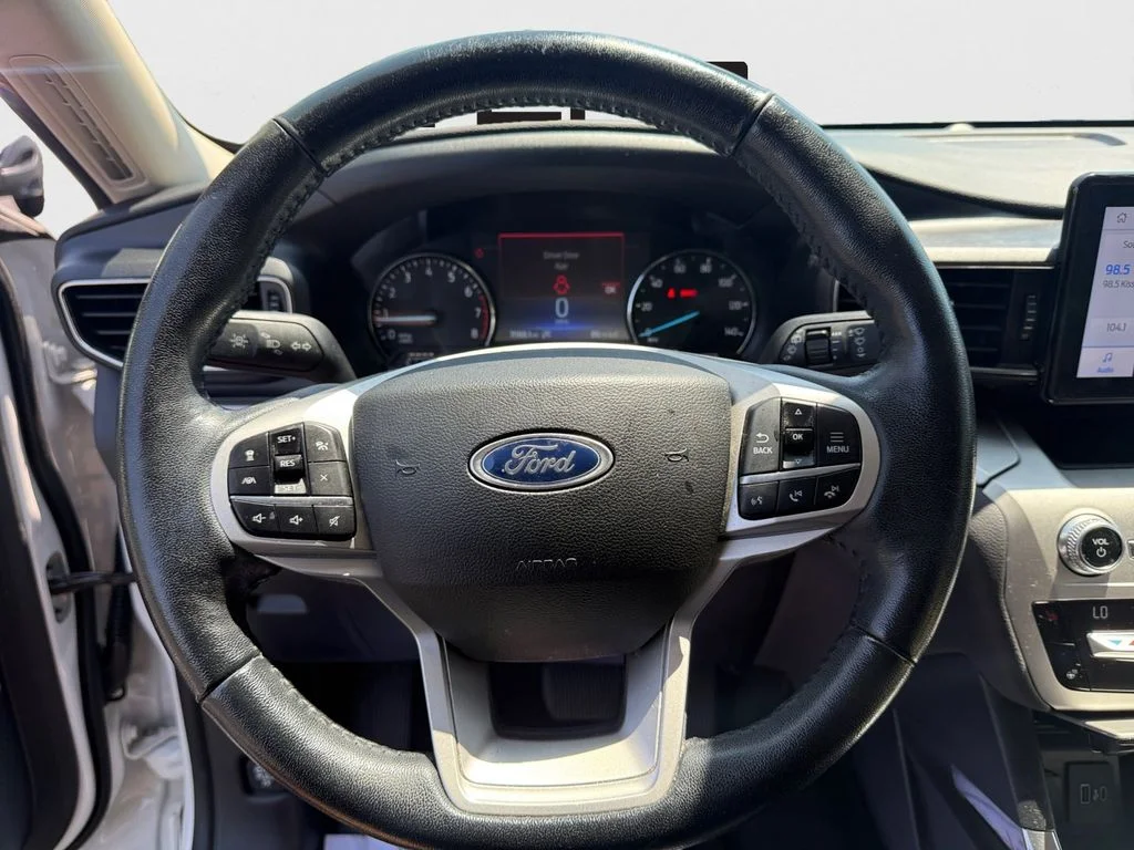 Used 2021 White Ford XLT image 17