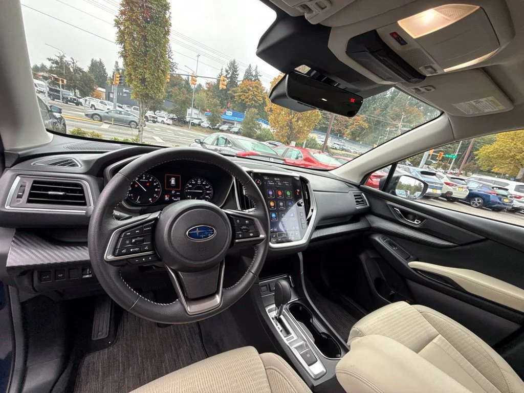 Used 2025  Subaru Premium image 31