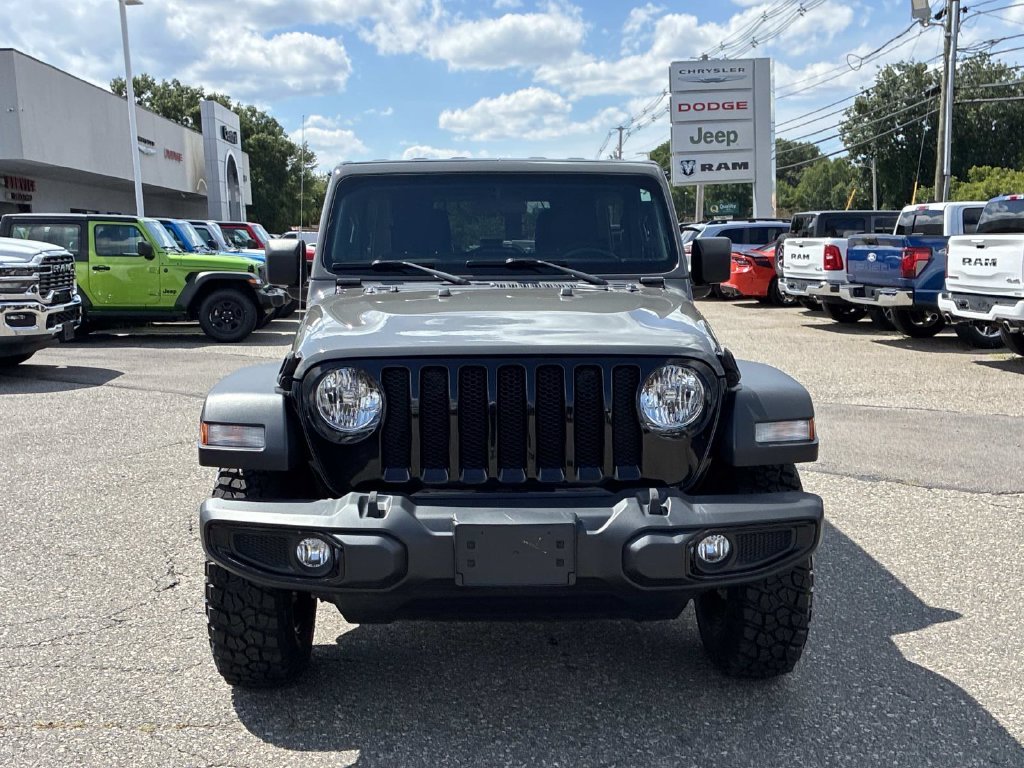 Certified Used 2022 Gray Jeep Unlimited Willys image 2