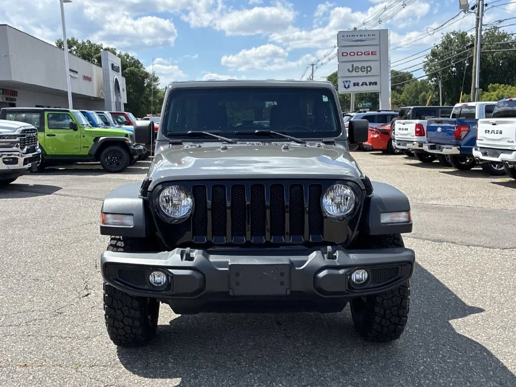Certified Used 2022 Gray Jeep Unlimited Willys image 2