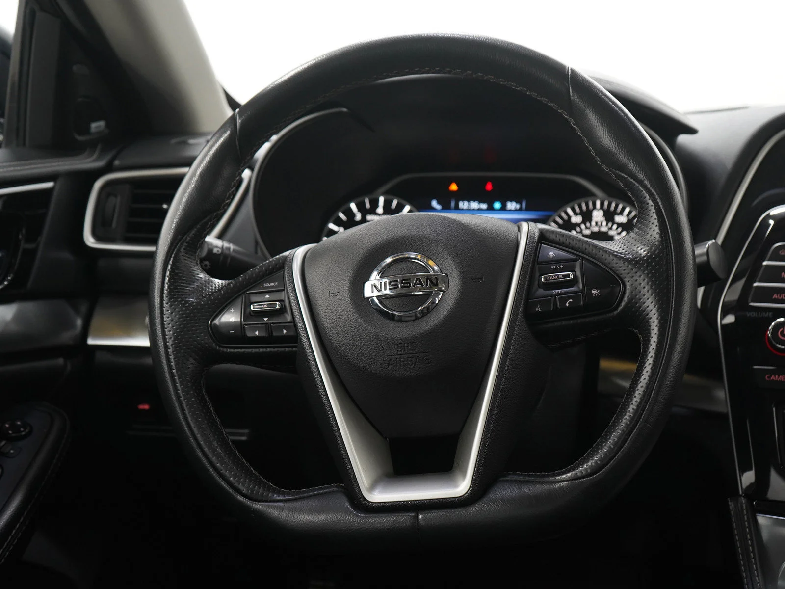 2022 Nissan Maxima SL - Photo 16