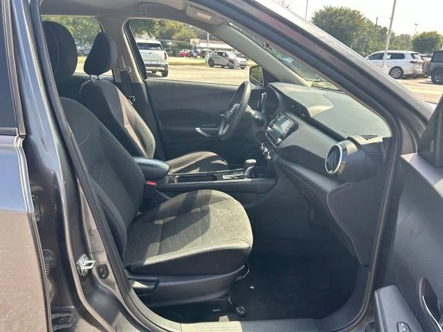 Used 2023 Gray Nissan SV image 13