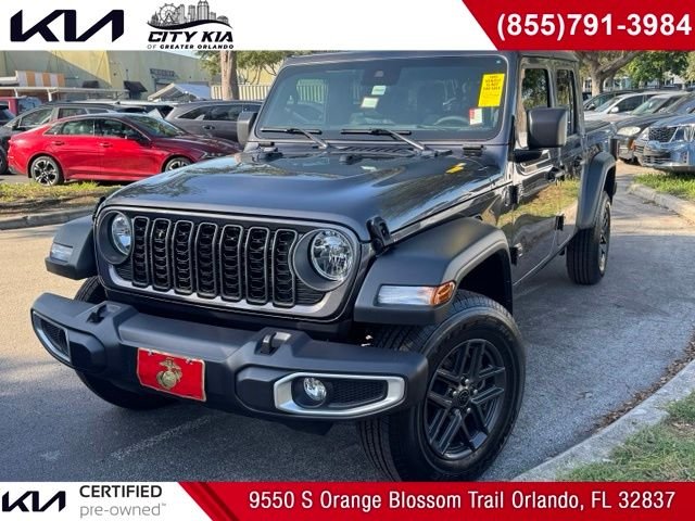 2025 Jeep Gladiator Sport S Auto's photo