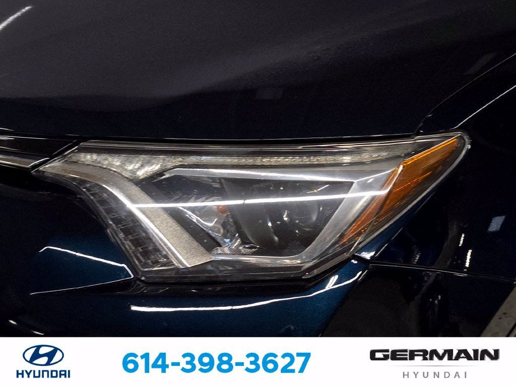 Used 2018 Blue Toyota XLE image 15