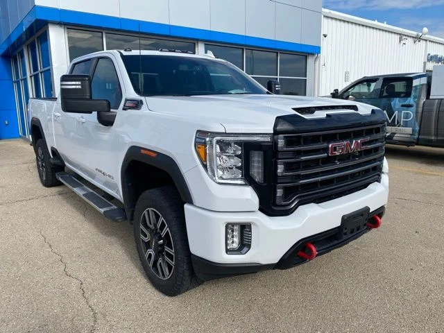 2022 GMC Sierra 4WD Crew Cab Standard Box AT4's photo