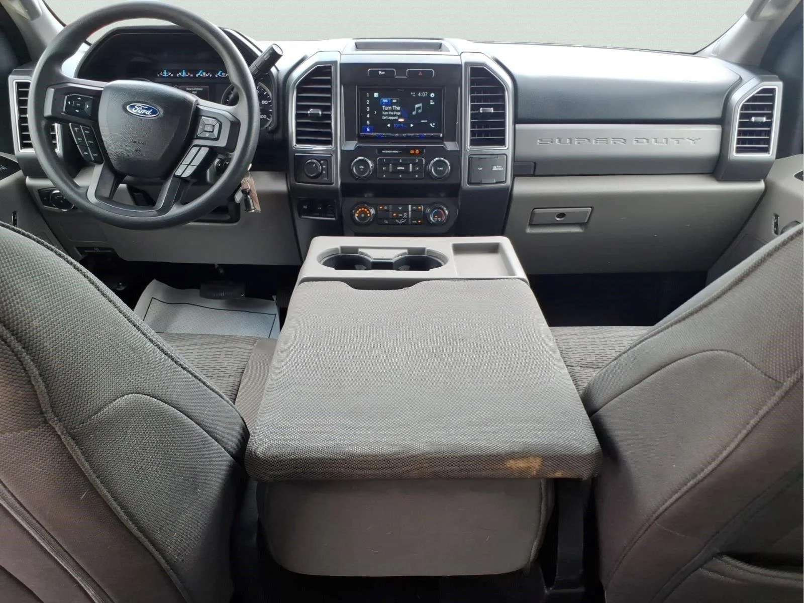Used 2021 Oxford White Ford XLT image 2