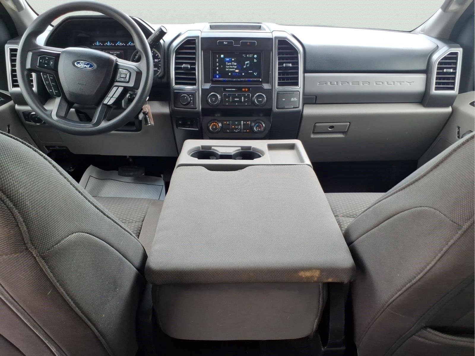 Used 2021 Oxford White Ford XLT image 2
