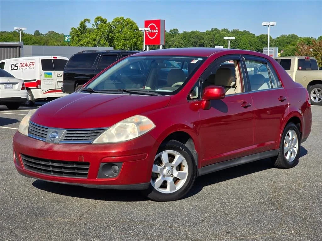 Used 2007 Red Nissan 1.8 SL image 2