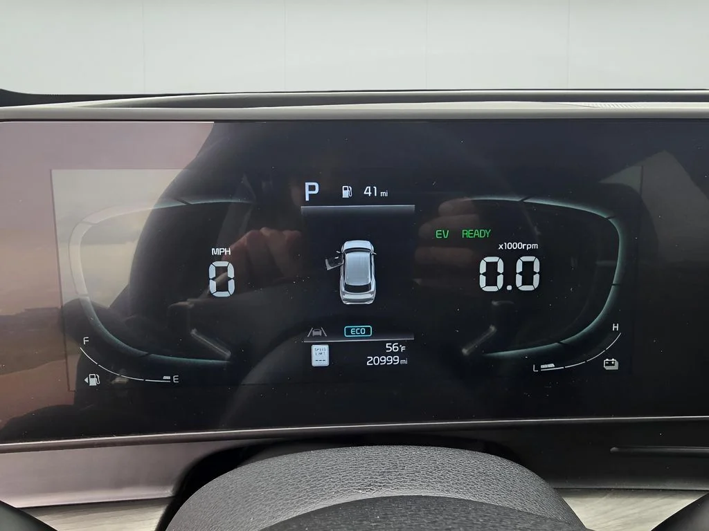 Used 2023 Fusion Black Kia X-Line image 10