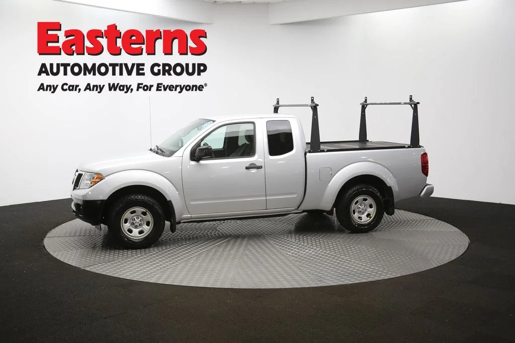 Used 2019 Silver Nissan S image 57