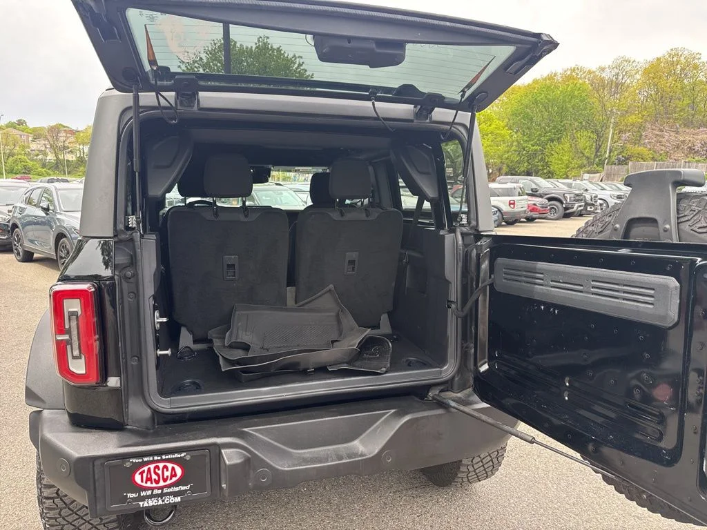 Used 2022 Black Ford Wildtrak image 26