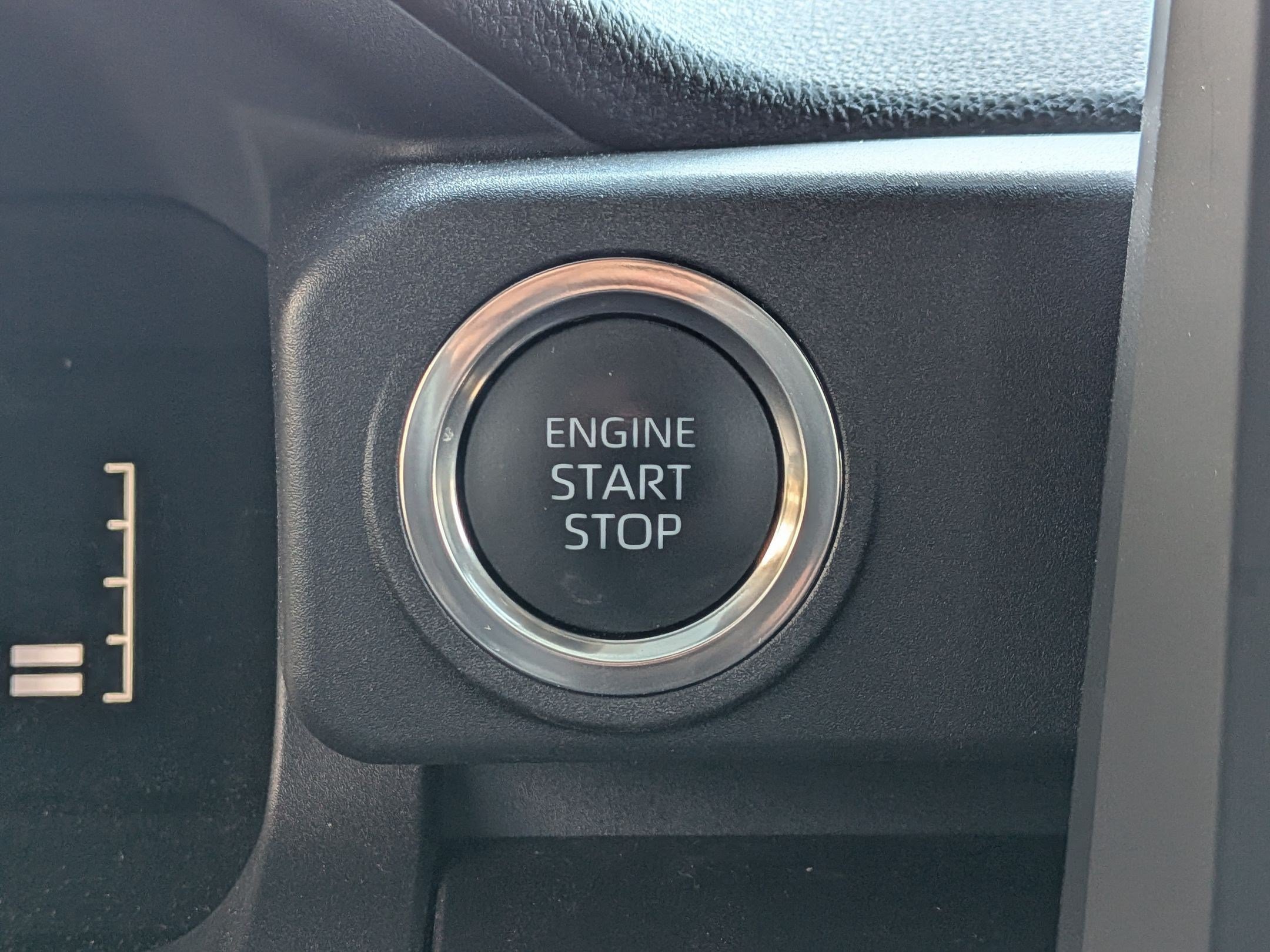 Used 2025 Underground Toyota SR5 image 21