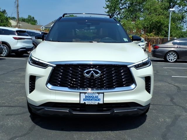 Used 2023 Black INFINITI Autograph image 3