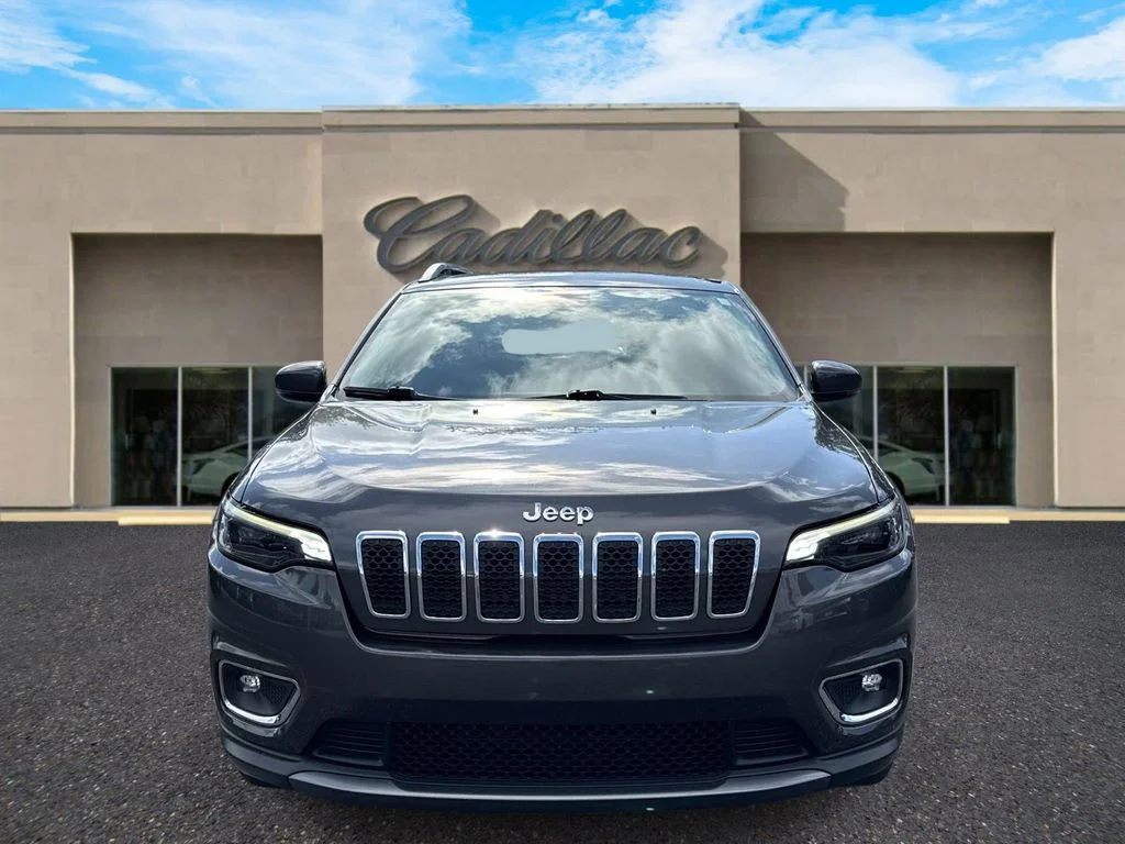 Certified Used 2019 Crystal Metallic Jeep Limited image 9