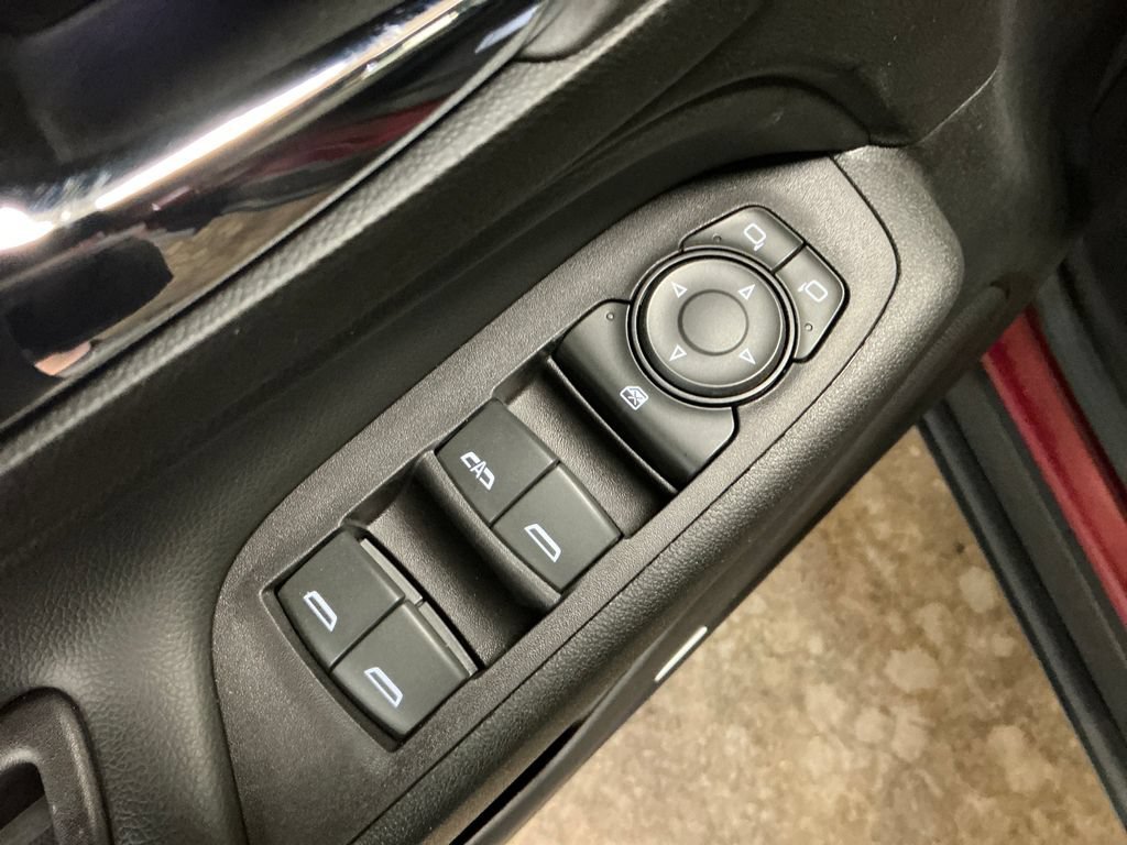Used 2018 CAJUN RED TINTCOAT Chevrolet Premier image 16