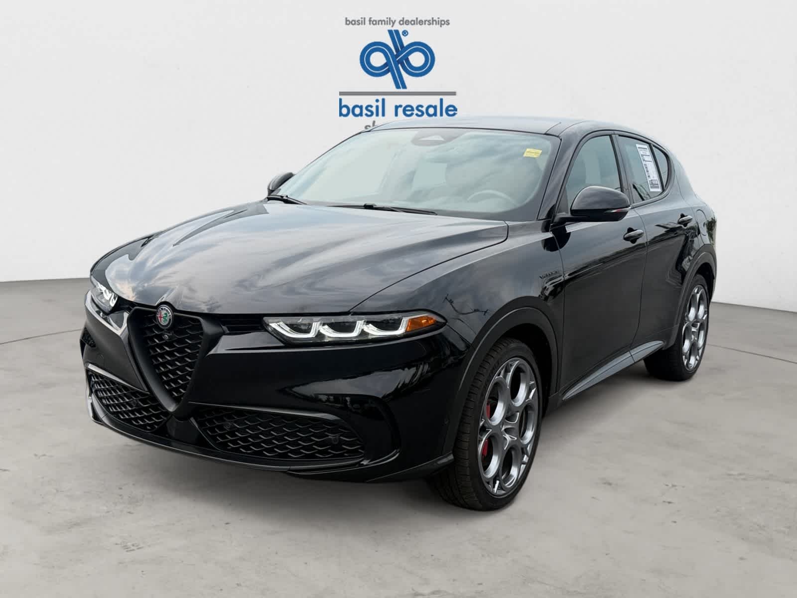 Used 2024 Alfa Black Alfa Romeo Veloce image 2