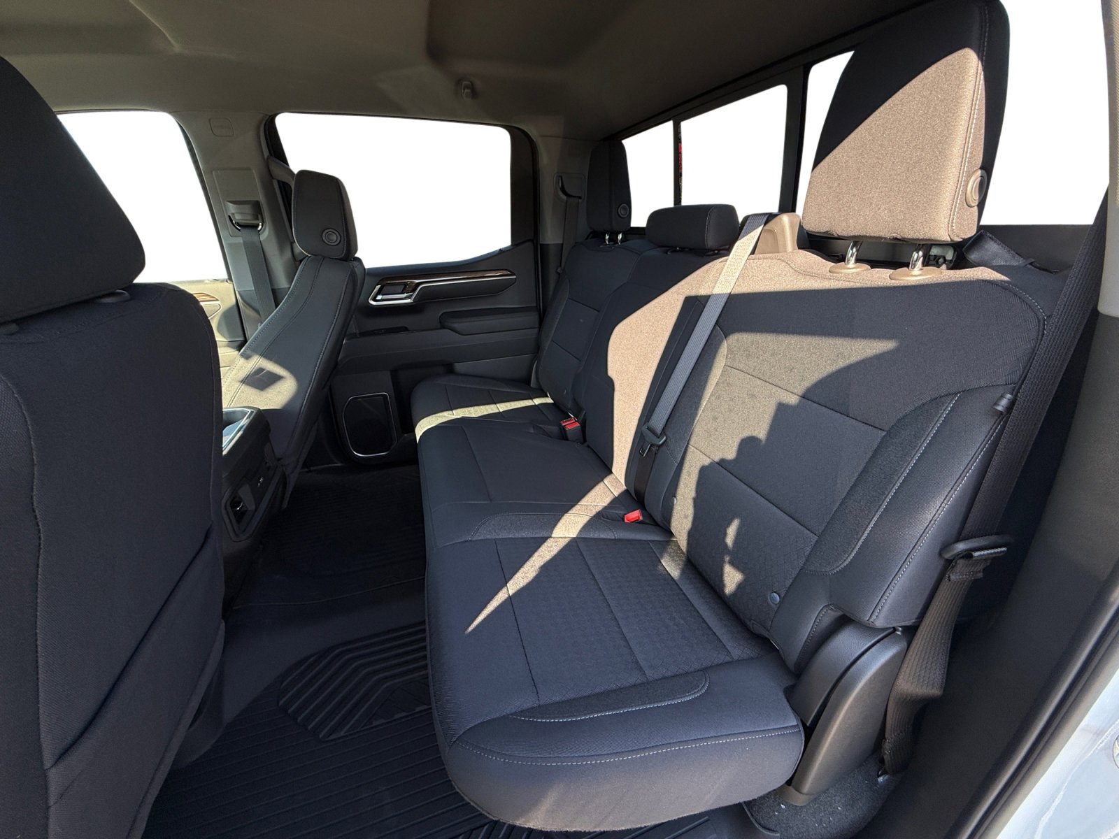 2025 Chevrolet Silverado 1500 LT - Photo 16